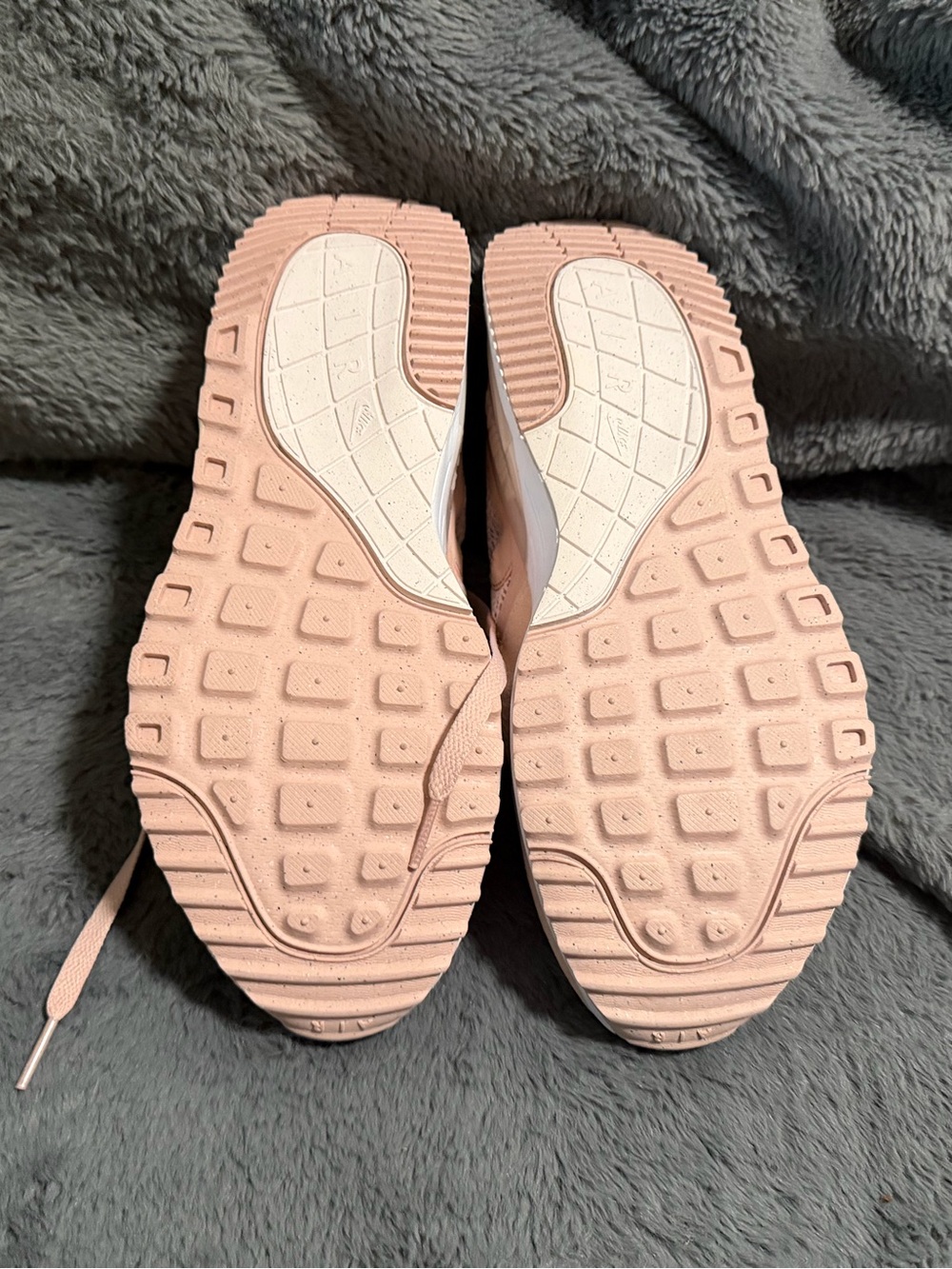 Nike Women’s Air Max Pastel Pink Mesh & Suede Sneaker - Picture 6 of 7